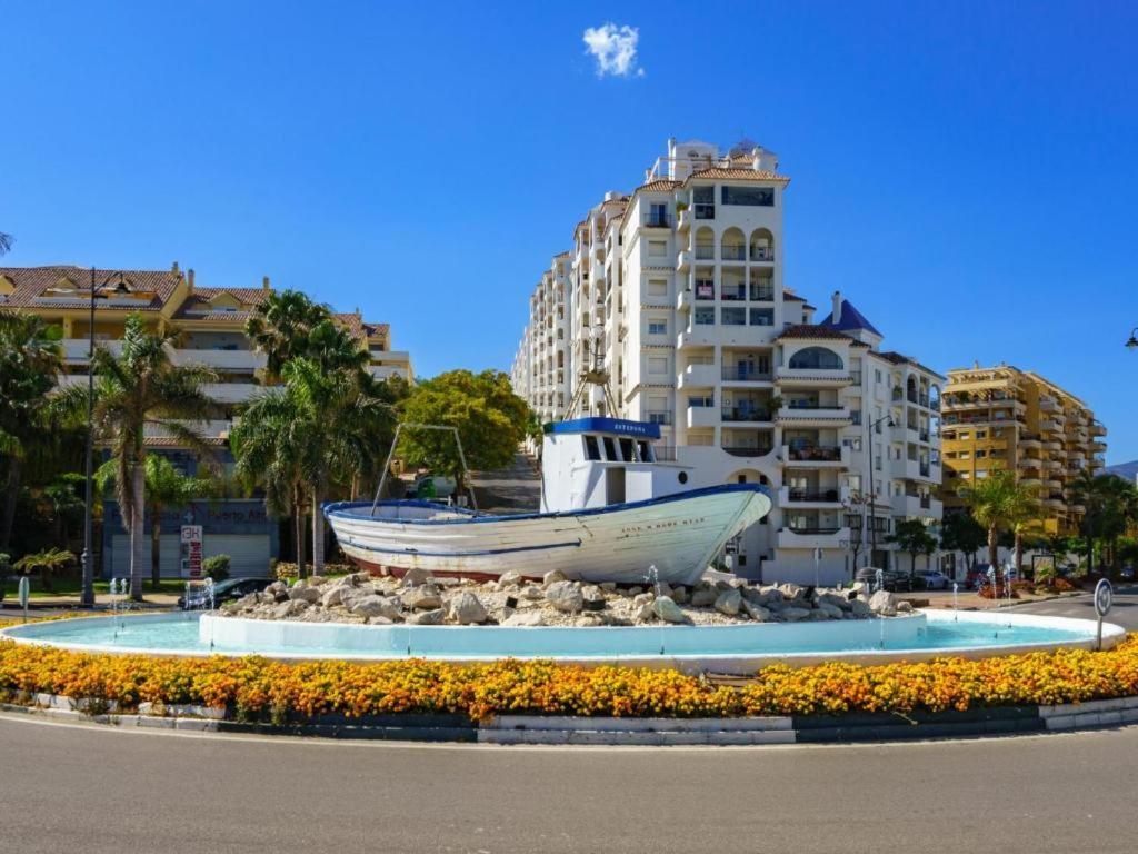 Casa Alba Apartment Естепона Екстериор снимка
